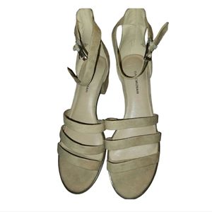 NWOT Isaac Mizrahi Suede Triple Strap Sandal Size 9M